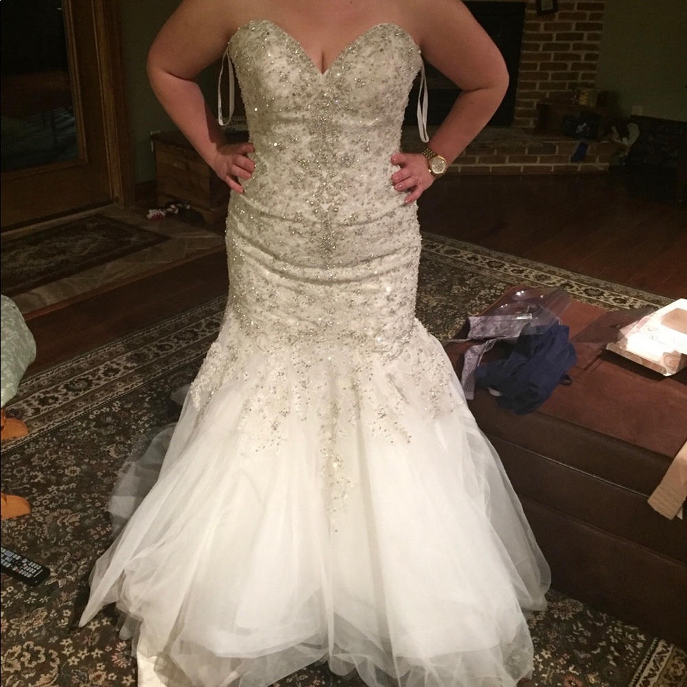 Allure bridal wedding dress size 14